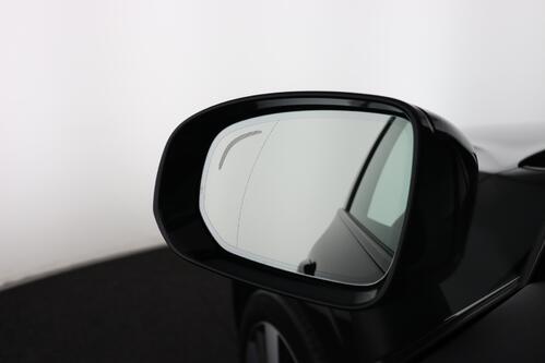 VOLVO XC60 PLUS DARK 2.0T8 RECHARGE + CARPLAY + GPS + CAMERA + PDC + CRUISE (ACC) + PANO + LEDER + ALU 