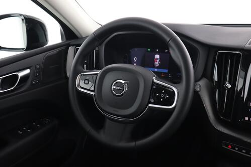 VOLVO XC60 PLUS DARK 2.0T8 RECHARGE + CARPLAY + GPS + CAMERA + PDC + CRUISE (ACC) + PANO + LEDER + ALU 