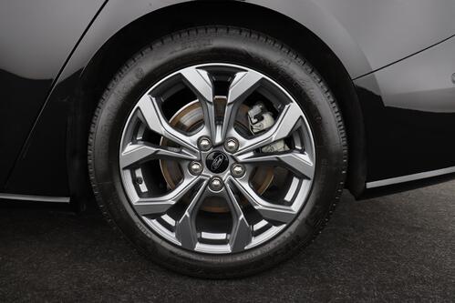 FORD Focus CLIPPER ST-LINE 1.0i ECOBOOST + A/T + GPS + CARPLAY + CAMERA + PDC + CRUISE(ACC) + ALU 