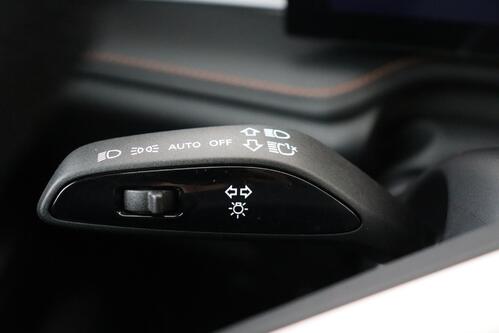 MG HS 1.5 TGI LUXURY PHEV + CARPLAY + GPS + CAMERA + PDC + CRUISE + ALU 