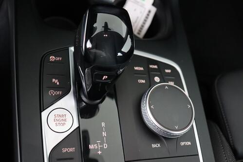 BMW 116 DA ADVANTAGE PACK BUSINESS + CARPLAY + GPS + PDC + CRUISE + ALU 