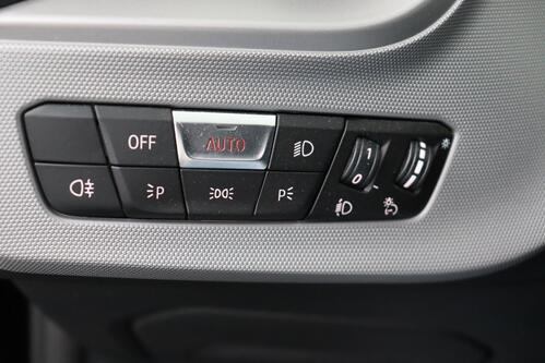 BMW 116 DA ADVANTAGE PACK BUSINESS + CARPLAY + GPS + PDC + CRUISE + ALU 