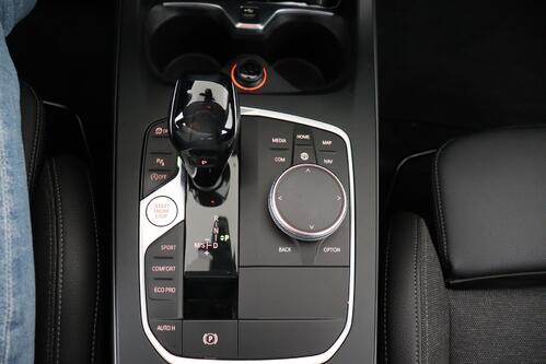 BMW 116 DA ADVANTAGE PACK BUSINESS + CARPLAY + GPS + PDC + CRUISE + ALU 