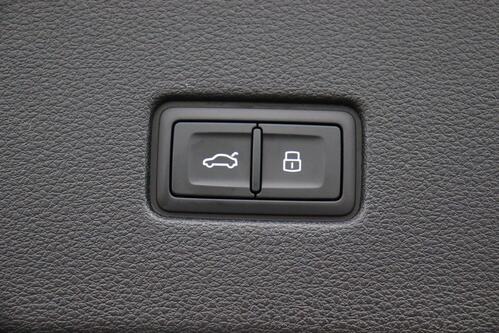 AUDI Q8 50 TDI Quattro S-Line Tiptronic