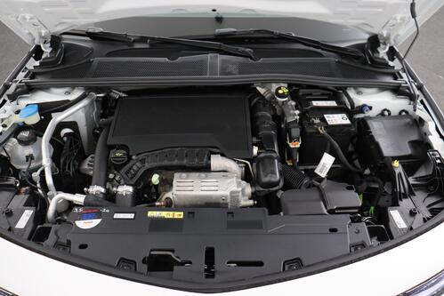 OPEL Astra SPORTS TOURER   1.2i  + GPS + CARPLAY + CAMERA + PDC + CRUISE + ALU