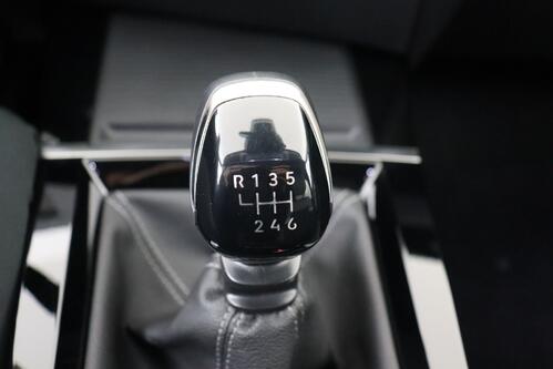 OPEL Astra SPORTS TOURER   1.2i  + GPS + CARPLAY + CAMERA + PDC + CRUISE + ALU