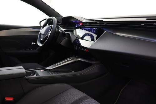 PEUGEOT 308 SW 1.2 GT PURETECH EAT8 + A/T + GPS + CARPLAY + CAMERA + PDC + CRUISE(ACC) + ALU 18