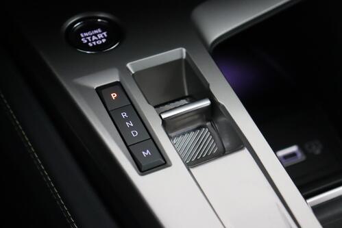 PEUGEOT 308 SW 1.2 GT PURETECH EAT8 + A/T + GPS + CARPLAY + CAMERA + PDC + CRUISE(ACC) + ALU 18