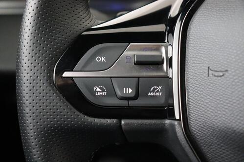 PEUGEOT 308 1.2 GT PURETECH EAT8 + A/T + GPS + CAMERA + PDC + CRUISE(ACC) + ALU 