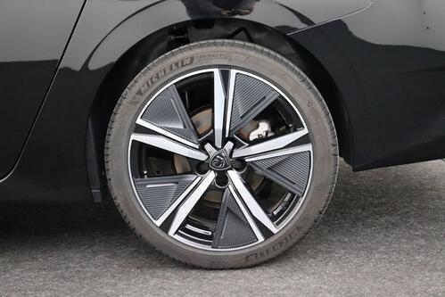 PEUGEOT 308 SW 1.2 GT PURETECH EAT8 + CARPLAY + GPS + CAMERA + PDC + CRUISE (ACC) + ALU 18