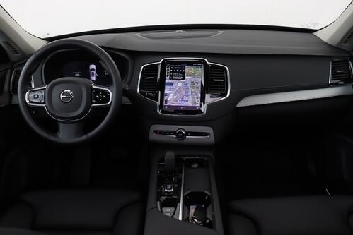 VOLVO XC90 PLUS BRIGHT 2.0 T8 RECHARGE GEARTRONIC + 7PL. + GPS + LEDER + CARPLAY + CAMERA + PDC + CRUISE + PANO DAK + ALU 21
