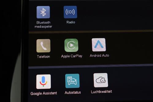 VOLVO XC90 PLUS BRIGHT 2.0 T8 RECHARGE GEARTRONIC + 7PL. + GPS + LEDER + CARPLAY + CAMERA + PDC + CRUISE + PANO DAK + ALU 21