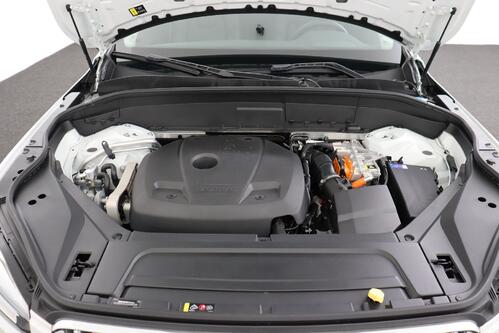 VOLVO XC90 PLUS BRIGHT 2.0 T8 RECHARGE GEARTRONIC + 7PL. + GPS + LEDER + CARPLAY + CAMERA + PDC + CRUISE + PANO DAK + ALU 21