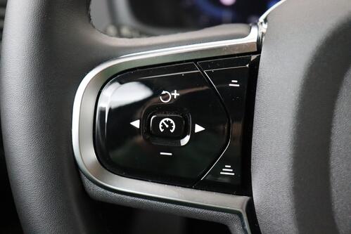 VOLVO XC90 PLUS BRIGHT 2.0 T8 RECHARGE GEARTRONIC + 7PL. + GPS + LEDER + CARPLAY + CAMERA + PDC + CRUISE + PANO DAK + ALU 21