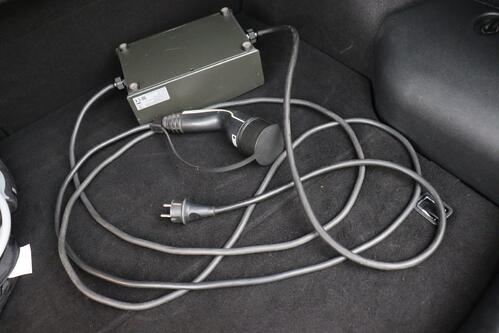 KIA XCeed BUSINESS LINE  1.6 GDi PHEV + A/T + GPS + CARPLAY + CAMERA + HALF/LEDER + OPEN DAK + CRUISE + ALU 16