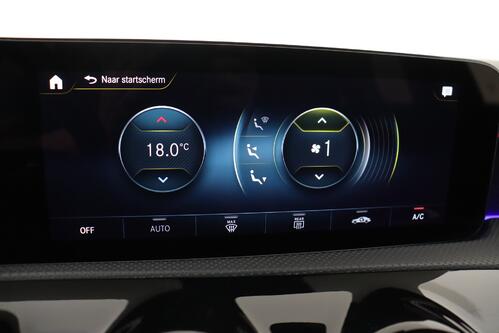 MERCEDES-BENZ A 180 dA + GPS + CARPLAY + LEDER/ALCANTARA + PDC + CRUISE + OPEN DAK + ALU 18