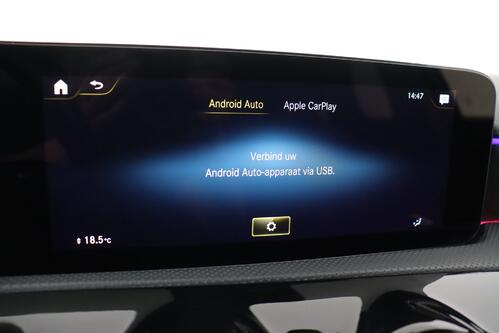 MERCEDES-BENZ A 180 dA + GPS + CARPLAY + LEDER/ALCANTARA + PDC + CRUISE + OPEN DAK + ALU 18