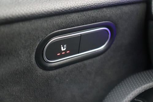 MERCEDES-BENZ A 180 dA + GPS + CARPLAY + LEDER/ALCANTARA + PDC + CRUISE + OPEN DAK + ALU 18