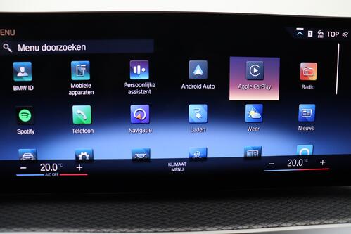 BMW 320 e TOURING SPORT iA  M-SPORT + GPS + CARPLAY + CAMERA + LEDER/ALCANTARA + PDC + CRUISE + PANO DAK + ALU 