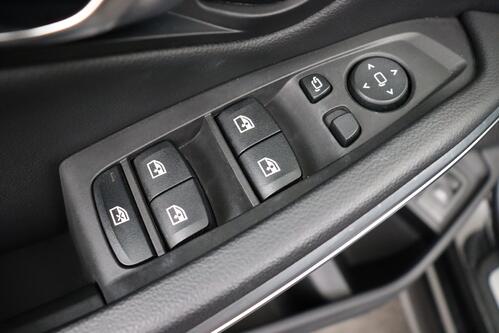 BMW 320 e TOURING SPORT iA  M-SPORT + GPS + CARPLAY + CAMERA + LEDER/ALCANTARA + PDC + CRUISE + PANO DAK + ALU 