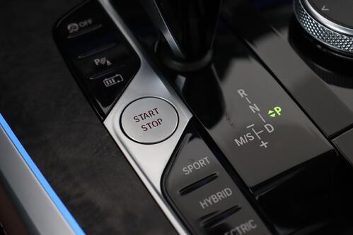 BMW X5 XDRIVE 45 e iA + GPS + LEDER + CARPLAY + PANO DAK + PDC + CRUISE(ACC) + ALU 19