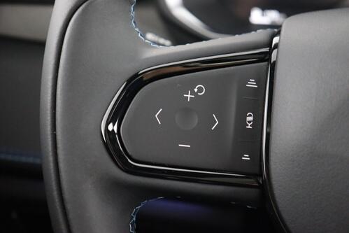 LYNK & CO 01 1.5T PHEV  + A/T + GPS + CARPLAY + CAMERA + PDC + CRUISE + PANO DAK + ALU 20