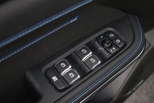 LYNK & CO 01 1.5T PHEV  + A/T + GPS + CARPLAY + CAMERA + PDC + CRUISE + PANO DAK + ALU 20