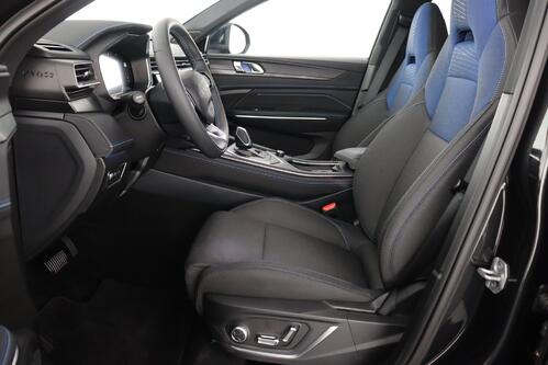 LYNK & CO 01 1.5T PHEV  + A/T + GPS + CARPLAY + CAMERA + PDC + CRUISE + PANO DAK + ALU 20