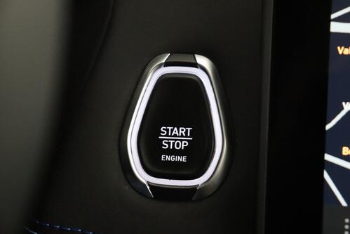 LYNK & CO 01 1.5T PHEV  + A/T + GPS + CARPLAY + CAMERA + PDC + CRUISE + PANO DAK + ALU 20