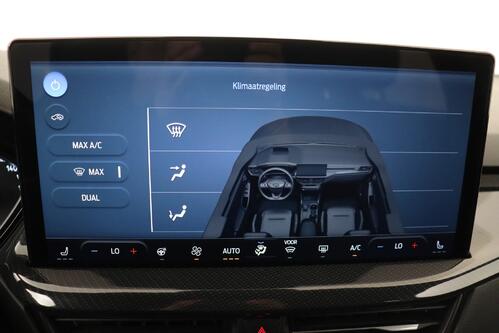 FORD Focus ST-LINE MHEV  + CARPLAY + GPS + CAMERA + PDC + CRUISE (ACC) + ALU 17