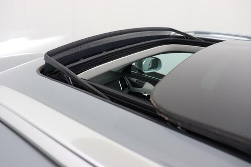 VOLVO XC90 PLUS BRIGHT 2.0 T8 RECHARGE GEARTRONIC + 7PL. + GPS + LEDER + CAMERA + PDC + PANO DAK + CRUISE + ALU 20 + TREKHAAK