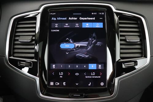 VOLVO XC90 PLUS BRIGHT 2.0 T8 RECHARGE GEARTRONIC + 7PL. + GPS + LEDER + CAMERA + PDC + PANO DAK + CRUISE + ALU 20 + TREKHAAK