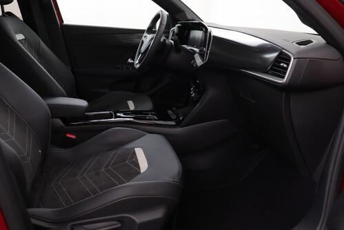 OPEL Mokka ULTIMATE 1.2 TURBO START STOP AT8 + CARPLAY + GPS + CAMERA + PDC + CRUISE + HALF-LEDER + ALU