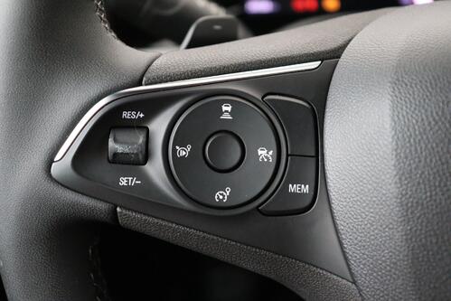 OPEL Mokka ULTIMATE 1.2 TURBO START STOP AT8 + CARPLAY + CAMERA + PDC + CRUISE + ALU 