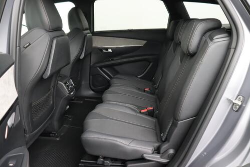 PEUGEOT 5008 GT-LINE 1.2 PURETECH EAT8 + 7PL. + A/T + GPS + CARPLAY + CAMERA + PDC + CRUISE(ACC) + ALU 18