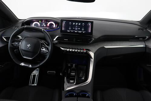 PEUGEOT 5008 GT-LINE 1.2 PURETECH EAT8 + 7PL. + A/T + GPS + CARPLAY + CAMERA + PDC + CRUISE(ACC) + ALU 18