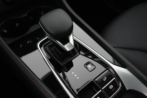 MG HS LUXURY 1.5 TGI  PHEV + A/T + CARPLAY + LEDER + CAMERA + PDC + CRUISE (ACC) + ALU 