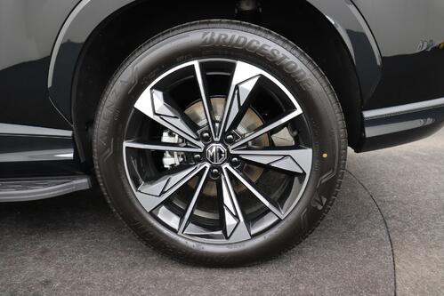 MG HS LUXURY 1.5 TGI PHEV + A/T + GPS + CARPLAY + LEDER + CAMERA + PDC + CRUISE (ACC) + ALU 19