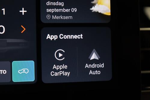 MG HS LUXURY 1.5 TGI PHEV + A/T + GPS + CARPLAY + LEDER + CAMERA + PDC + CRUISE (ACC) + ALU 19