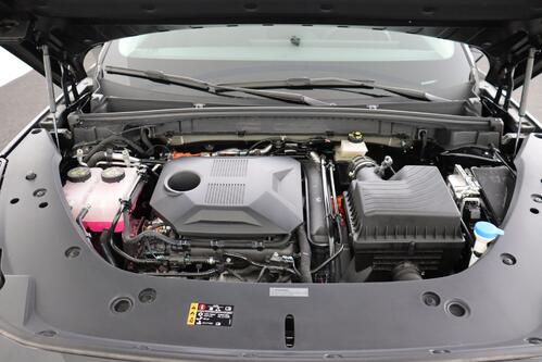 MG HS LUXURY 1.5 TGI PHEV + A/T + GPS + CARPLAY + LEDER + CAMERA + PDC + CRUISE (ACC) + ALU 19