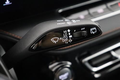 MG HS  LUXURY 1.5 TGI  PHEV + A/T + CARPLAY + LEDER + CAMERA + PDC + CRUISE (ACC) + ALU 19