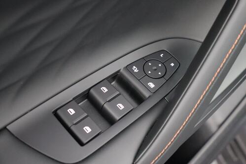 MG HS  LUXURY 1.5 TGI  PHEV + A/T + CARPLAY + LEDER + CAMERA + PDC + CRUISE (ACC) + ALU 19