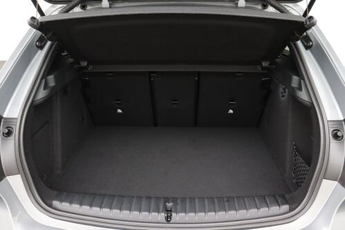 BMW 118  M-SPORT iA STEPTRONIC + GPS + CARPLAY + CAMERA + PDC + CRUISE + OPEN DAK + HALF/LEDER + ALU