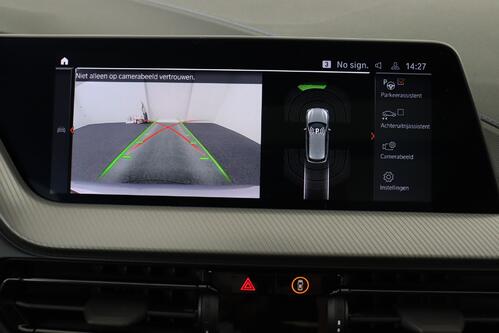 BMW 118  M-SPORT iA STEPTRONIC + GPS + CARPLAY + CAMERA + PDC + CRUISE + OPEN DAK + HALF/LEDER + ALU