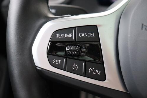 BMW 118  M-SPORT iA STEPTRONIC + GPS + CARPLAY + CAMERA + PDC + CRUISE + OPEN DAK + HALF/LEDER + ALU