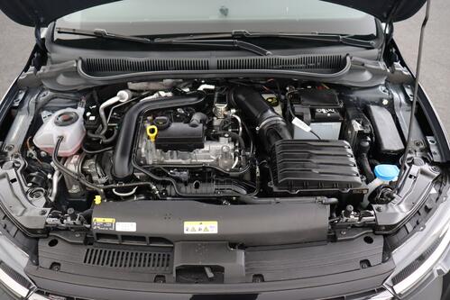 VOLKSWAGEN Polo R-LINE 1.0 TSI DSG  + GPS + CARPLAY + CAMERA + PDC + OPEN DAK + CRUISE(ACC) + ALU 17