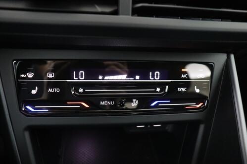 VOLKSWAGEN Polo R-LINE 1.0 TSI DSG  + GPS + CARPLAY + CAMERA + PDC + OPEN DAK + CRUISE(ACC) + ALU 17