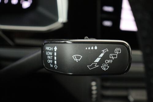 VOLKSWAGEN Polo R-LINE 1.0 TSI DSG  + GPS + CARPLAY + CAMERA + PDC + OPEN DAK + CRUISE(ACC) + ALU 17