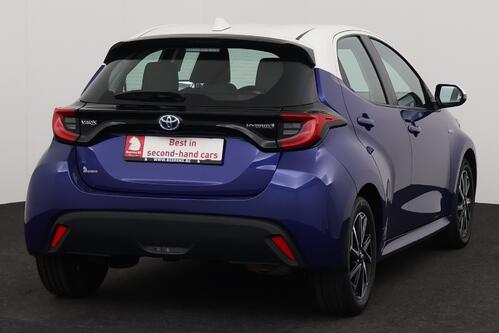 TOYOTA Yaris 1.5i  HYBRID CVT + A/T + GPS + CAMERA + PDC + CRUISE + ALU 