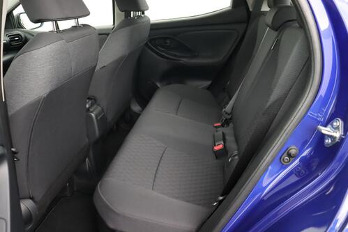 TOYOTA Yaris 1.5i  HYBRID CVT + A/T + GPS + CAMERA + PDC + CRUISE + ALU 